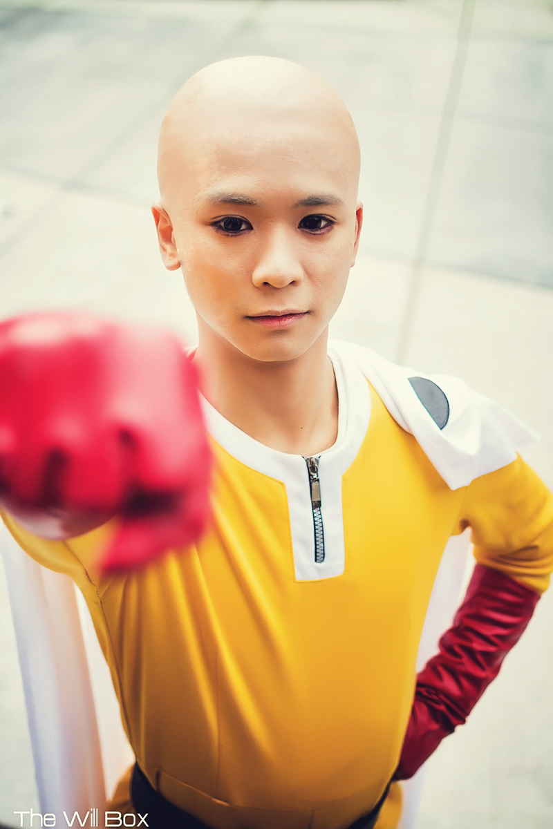 Illustration for article titled Perfect One Punch Cosplay